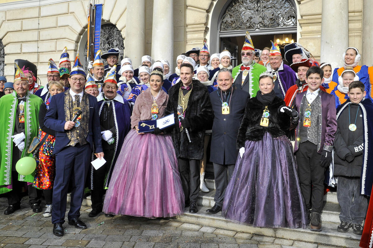 Schlüsselübergabe Narrwalla