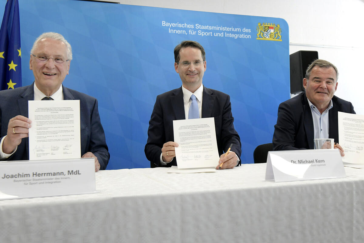 Unterzeichnung ANKER