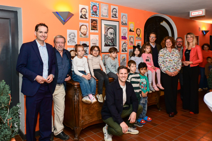 Das Portrait hngt im Foyer des Peter-Steuart-Hauses
