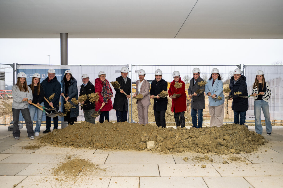 Spatenstich für den Erweiterungsbau am Gymnasium Gaimersheim