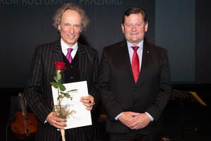 Bild vergrößern: Kulturreferent Gabriel Engert, links, und Bürgermeister Dr. Aleksander Jevsek