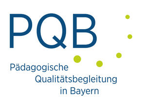 Logo Pädagogische Qualitätsbegleitung in Bayern
