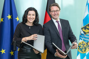 Dorothee Bär, Staatministerin für Digitalisierung und Andreas Scheuer, der Bundesminister für Verkehr und digitale Infrastruktur
