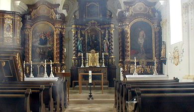 Kirche in Perka. Foto: Kurt Scheuerer